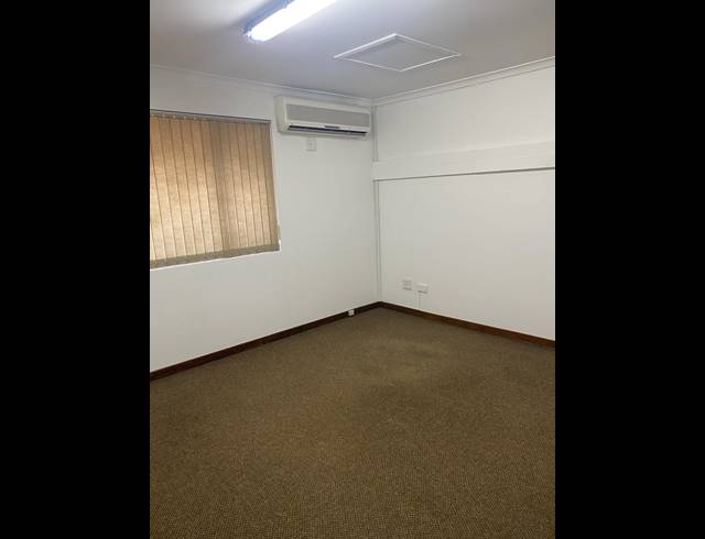 70M² OFFICE TO LET IN HILLCREST CENTRAL